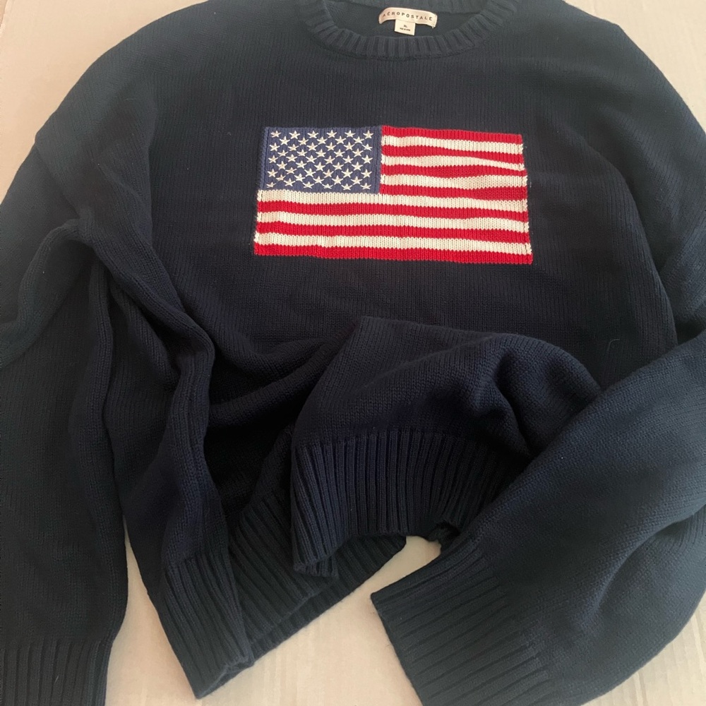 Aeropostale Patriotic Flag Sweater - Picture 6 of 6